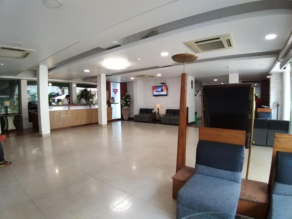 New Delhi Ymca Tourist Hostel Екстер'єр фото