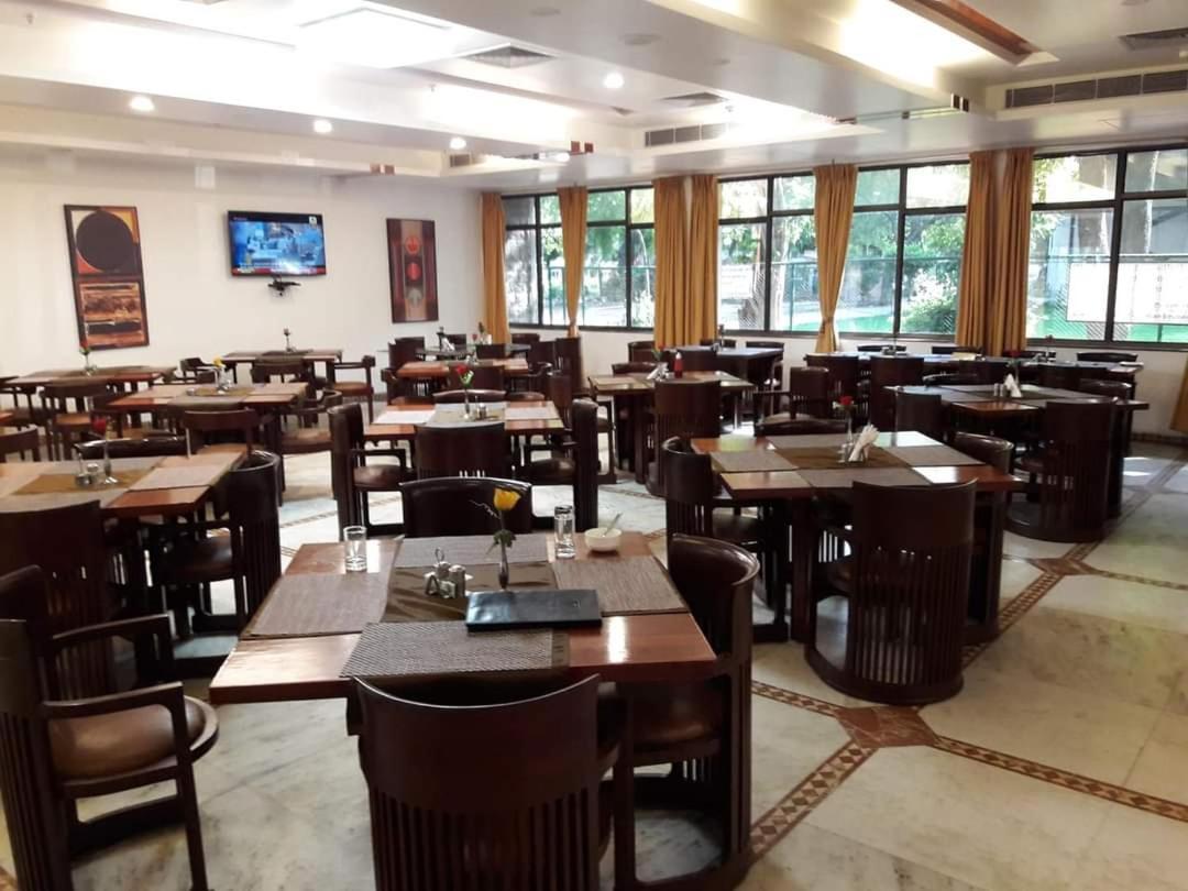 New Delhi Ymca Tourist Hostel Екстер'єр фото