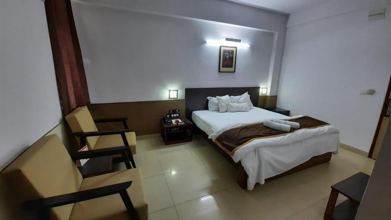 New Delhi Ymca Tourist Hostel Екстер'єр фото
